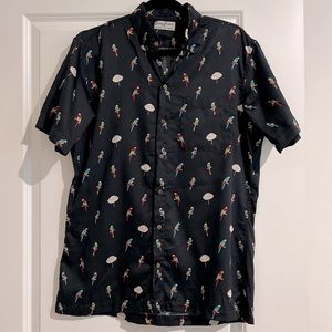 (NWOT) Kenny Flowers The Parrots and Palapas Shirt size L regular